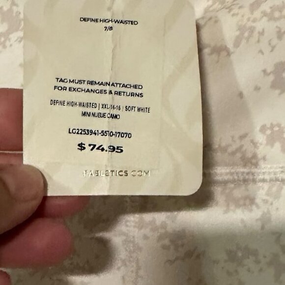 NWT Fabletics Define High Waisted 7/8 Legging Soft White Mini Nueue Camo XXL - Picture 4 of 8